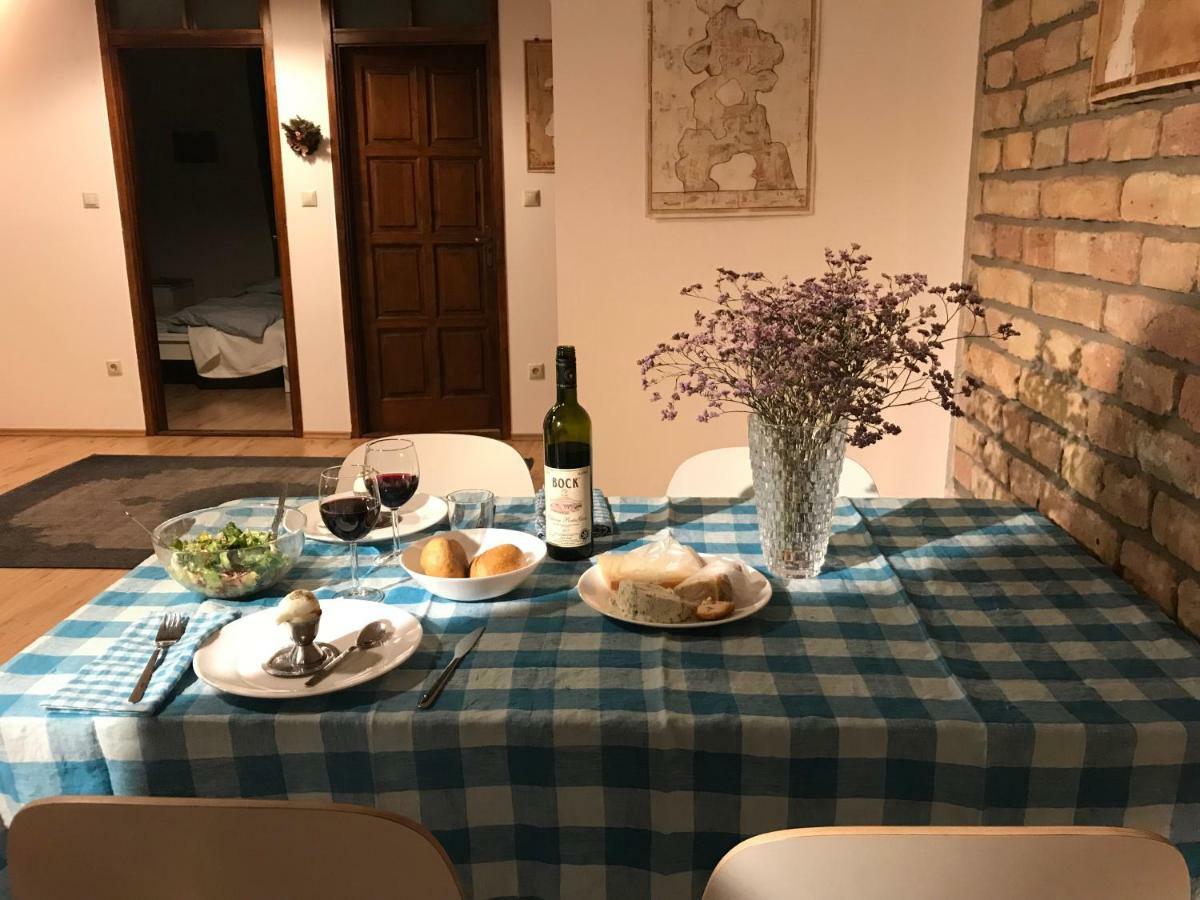 French Touch Apartment With Free Parking Будапеща Екстериор снимка